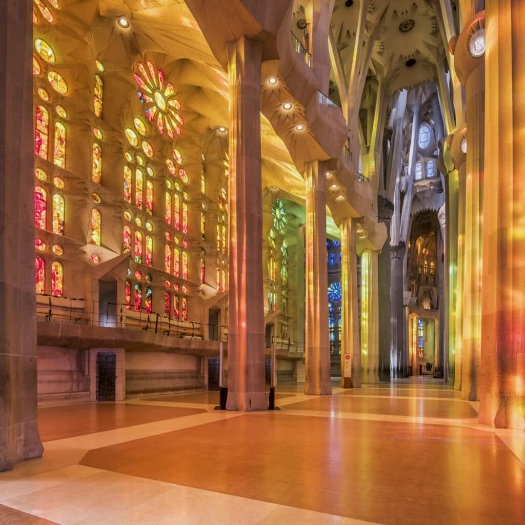 聖家堂內部光線